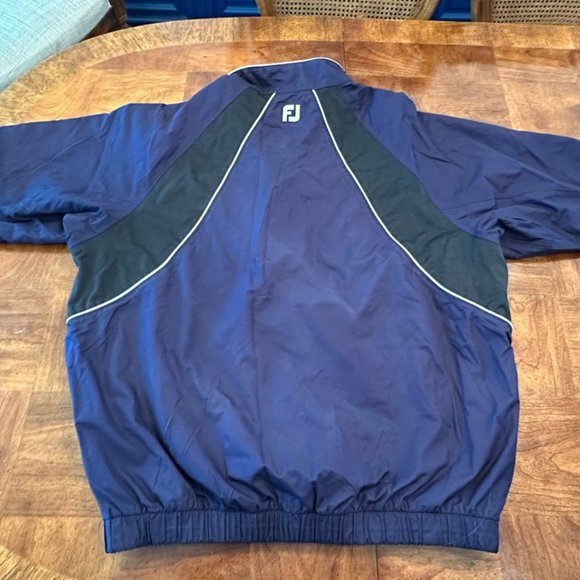 Men's FootJoy DRYJOYS Short Sleeve 1/2 Zip Pullover Rain Shirt - Picture 3 of 3